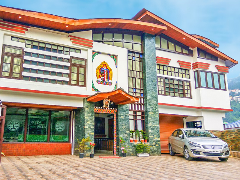 Rare Himalayas Alpine Hills Hotel